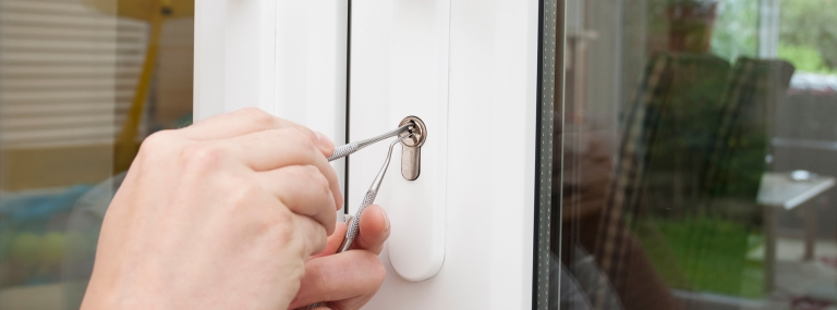 Ensure Your Family’s Safety in Chatsworth, CA with a Skillful Residential Locksmith
